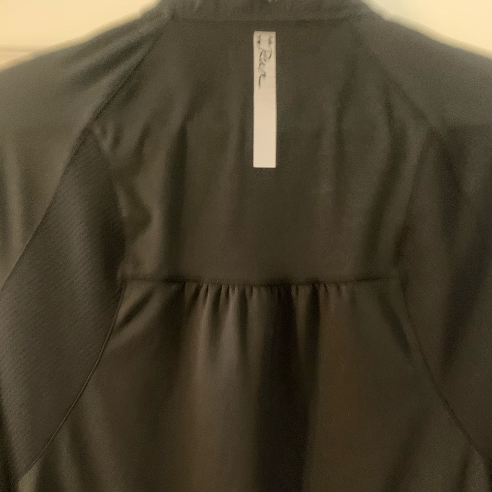 EUC Under Armour UA Run zip up jacket back pleats